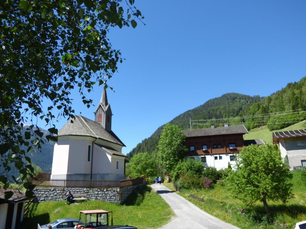 Gasthof Dorfschenke Шталль Экстерьер фото